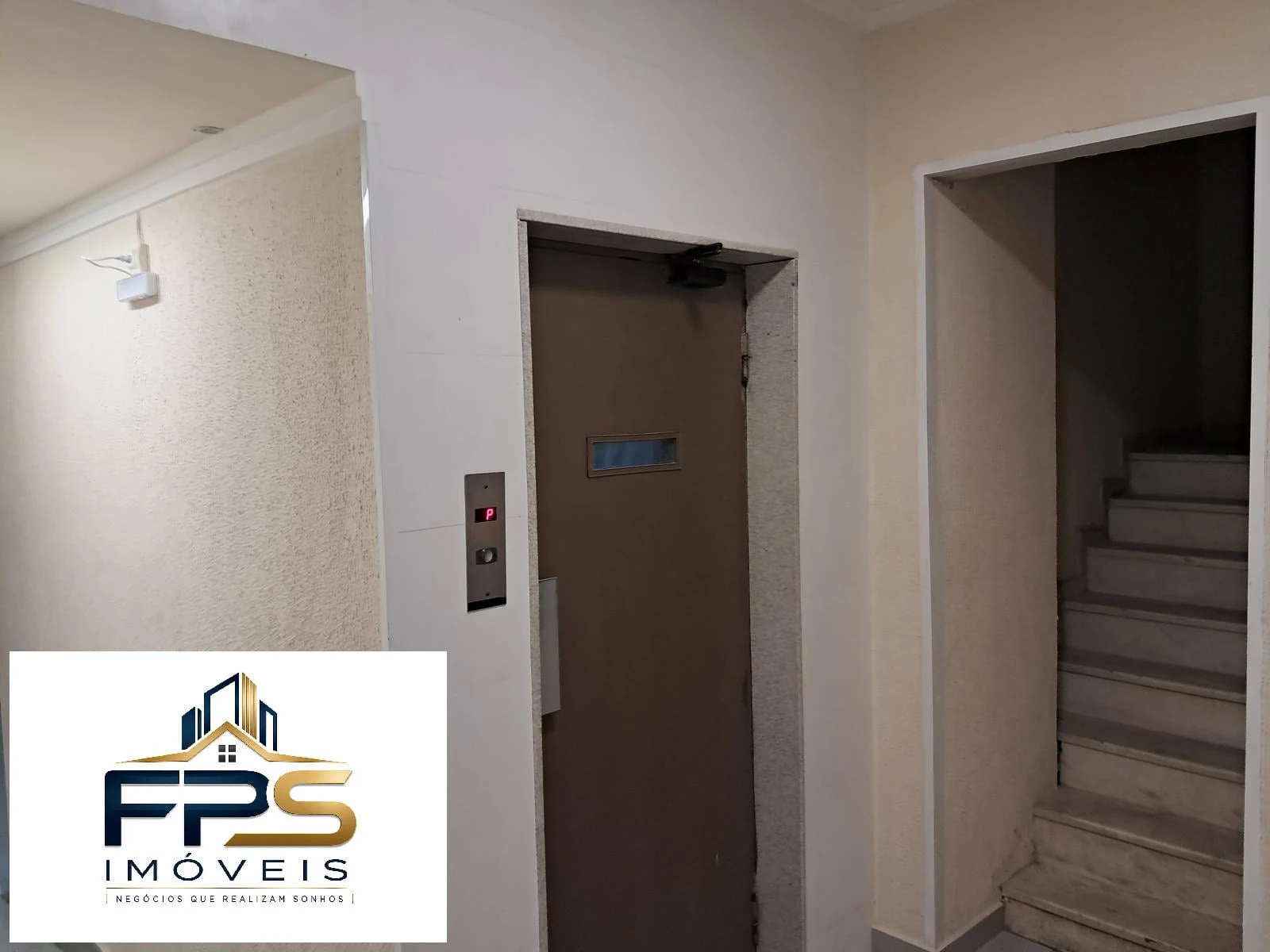 2-bedroom apartment with a separate kitchen — photo 30