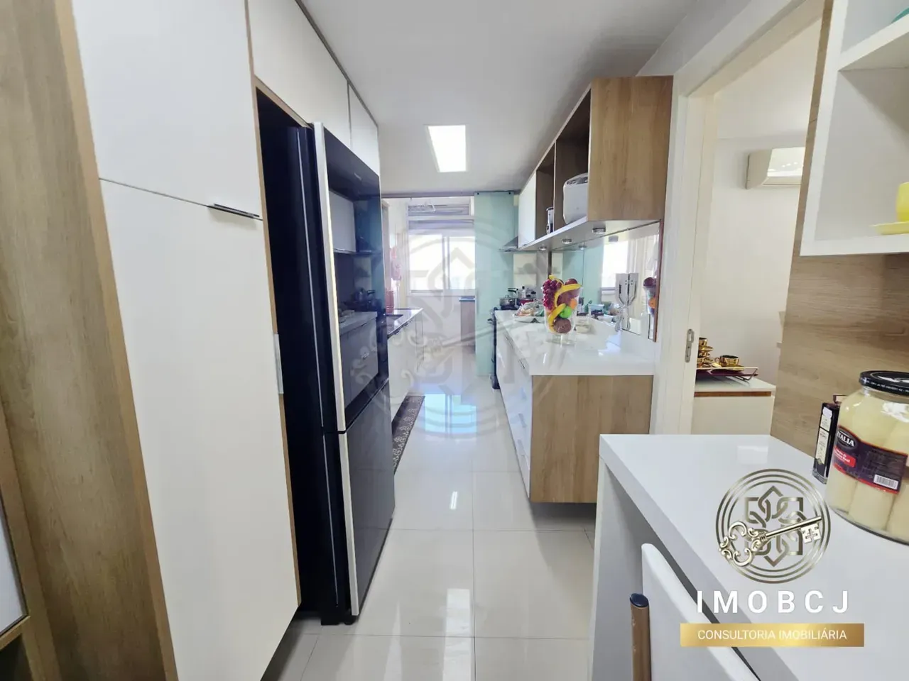 Apartamento mobiliado com 3 quartos e 146 m² — photo 15