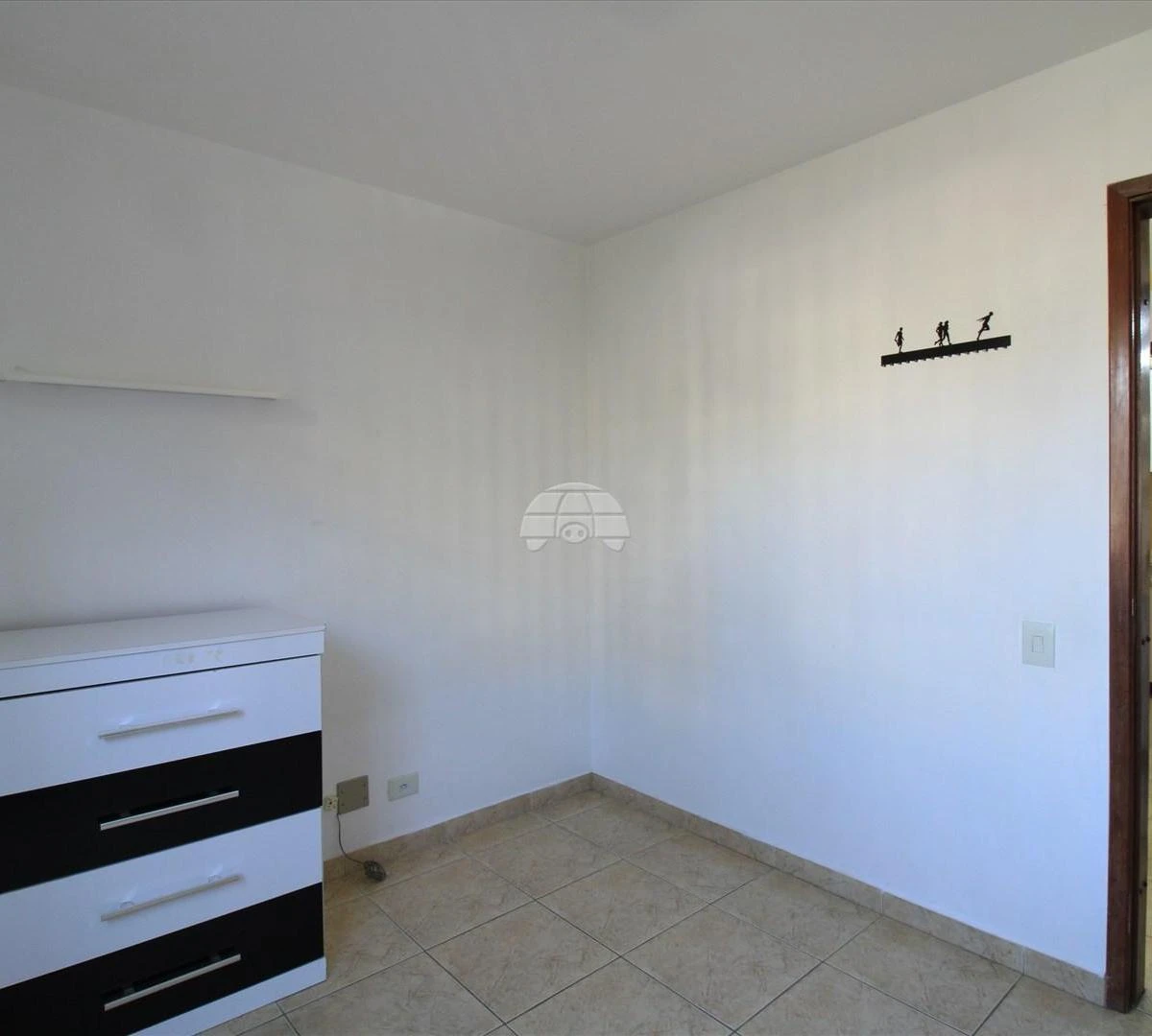 2-bedroom apartment with a washing machine in Curitiba — photo 3