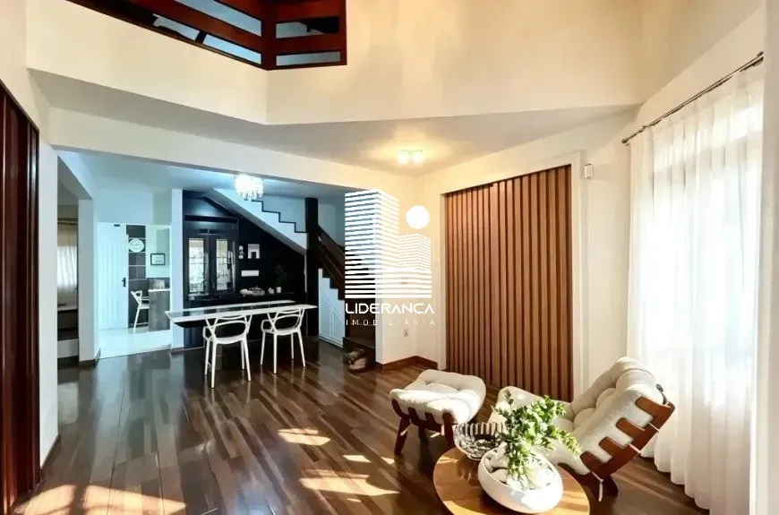 Casa con 5 dormitorios y piscina compartida — photo 3