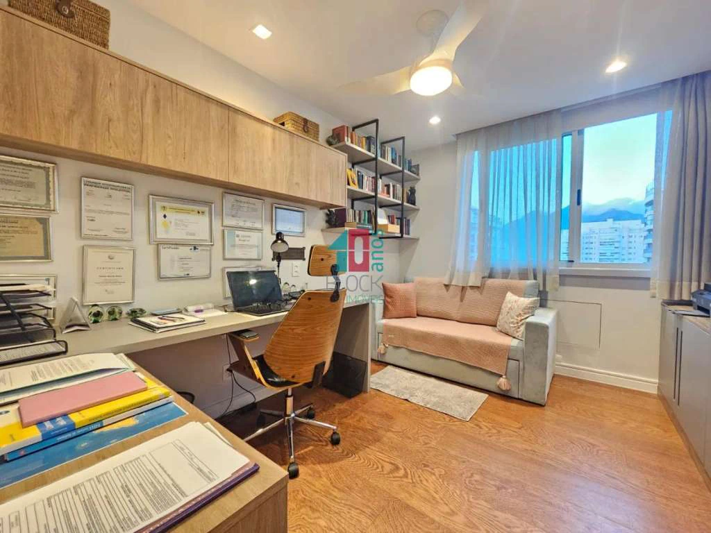 4-bedroom apartment with 158 m² and 2 parking spaces — photo 2