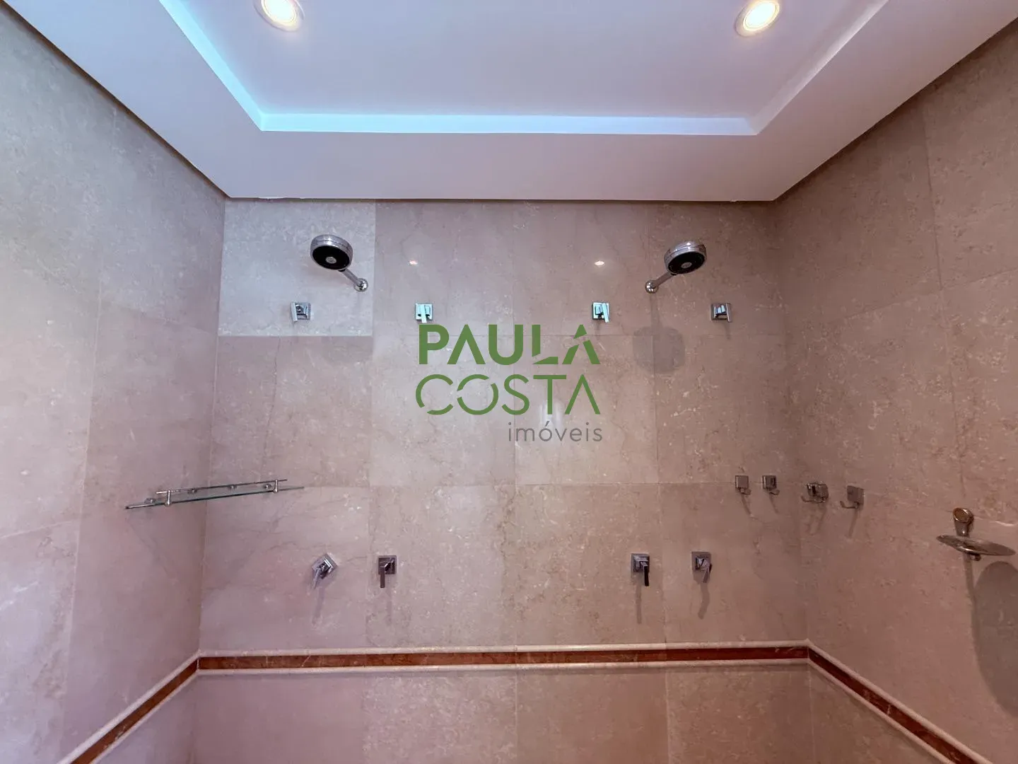 Casa mobiliada com 5 quartos e 5 vagas, 984 m² — photo 26
