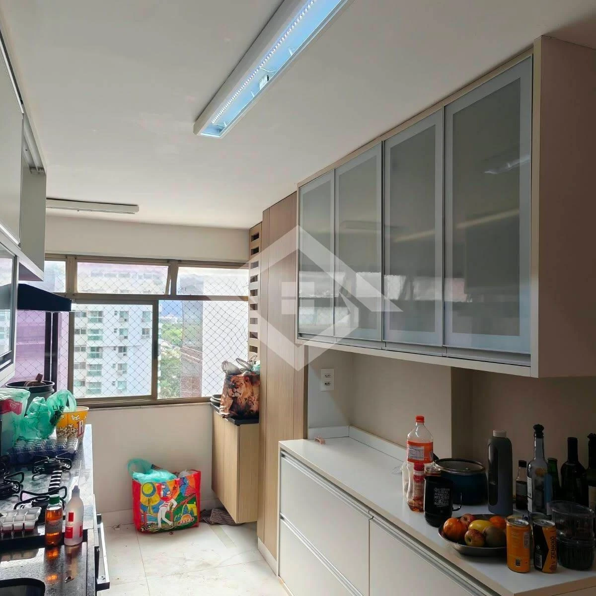 4-bedroom apartment with glassed-in balcony — photo 17