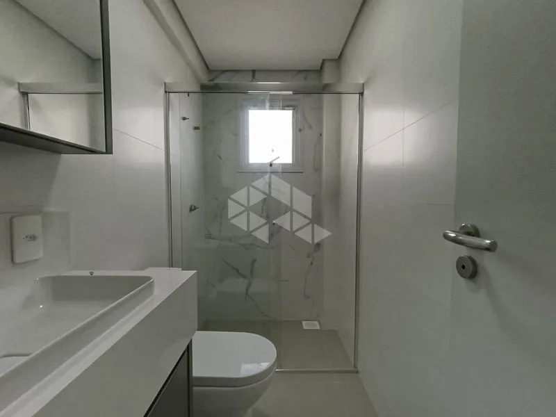 Casa con 4 suites y 184 m²; 2 plazas y balcón — photo 28