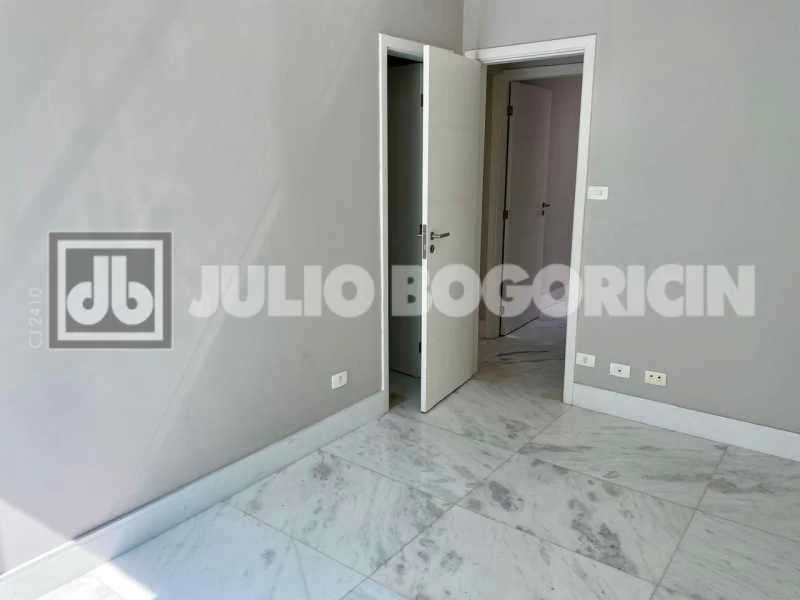 280 m² duplex penthouse with 3 en-suite bedrooms — photo 18