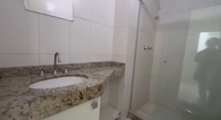 3-bedroom apartment with balcony and 2 bathrooms — photo 15