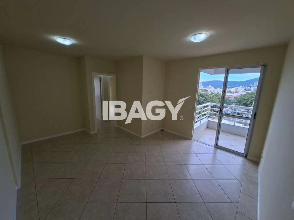 Apartamento de 2 dormitorios con asador en balcón — photo 2