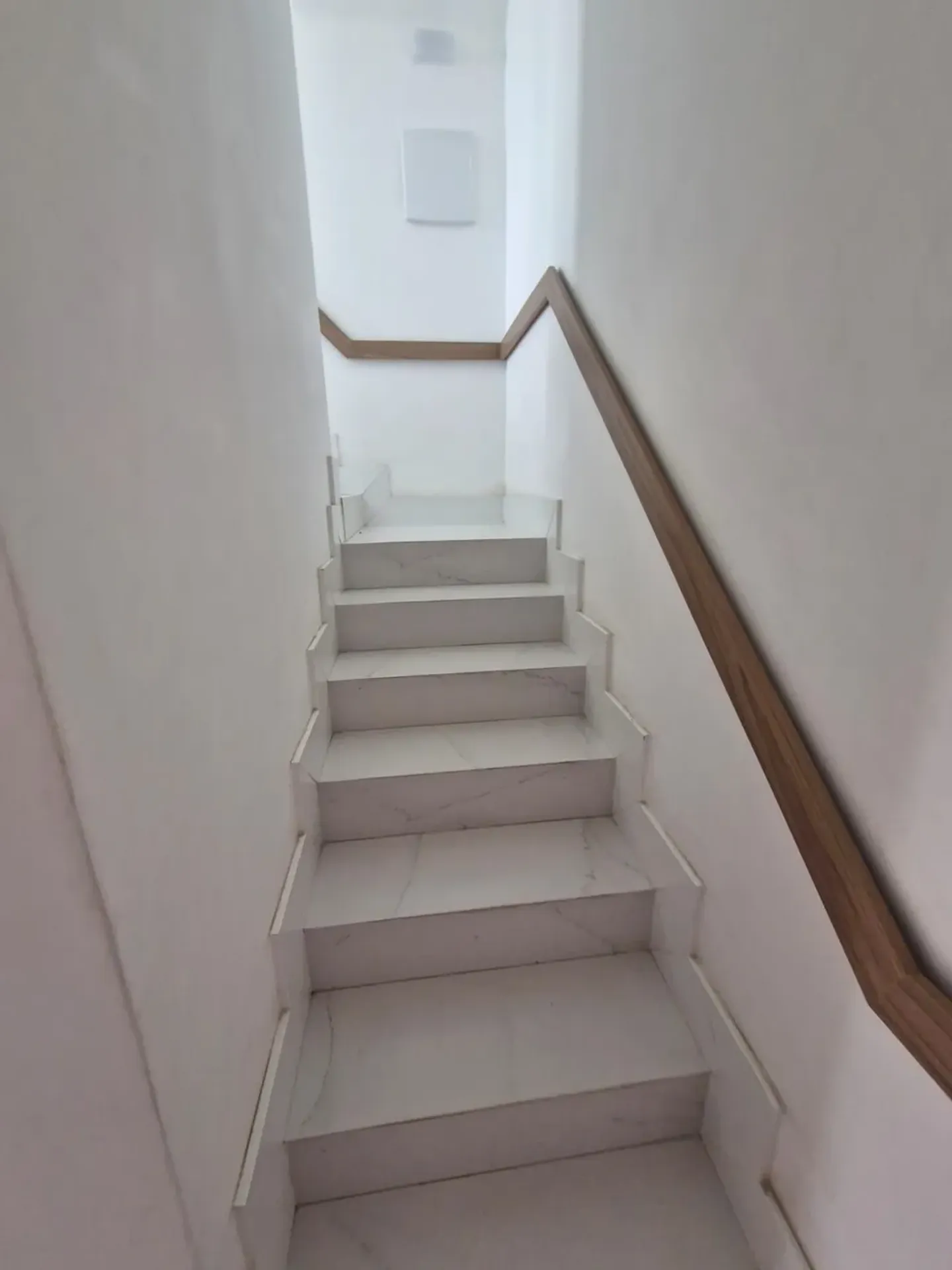 Furnished house, 280 m², with a water view — photo 34