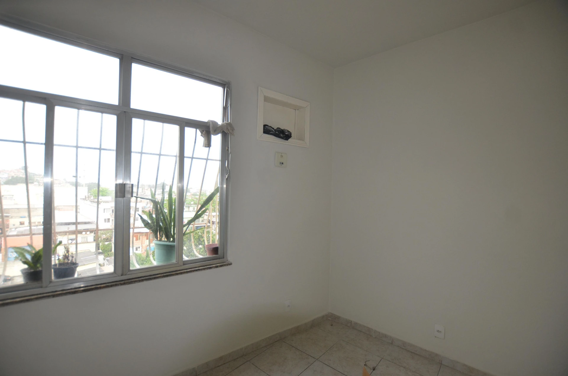 3-bedroom apartment with 2 bathrooms and no parking — photo 14