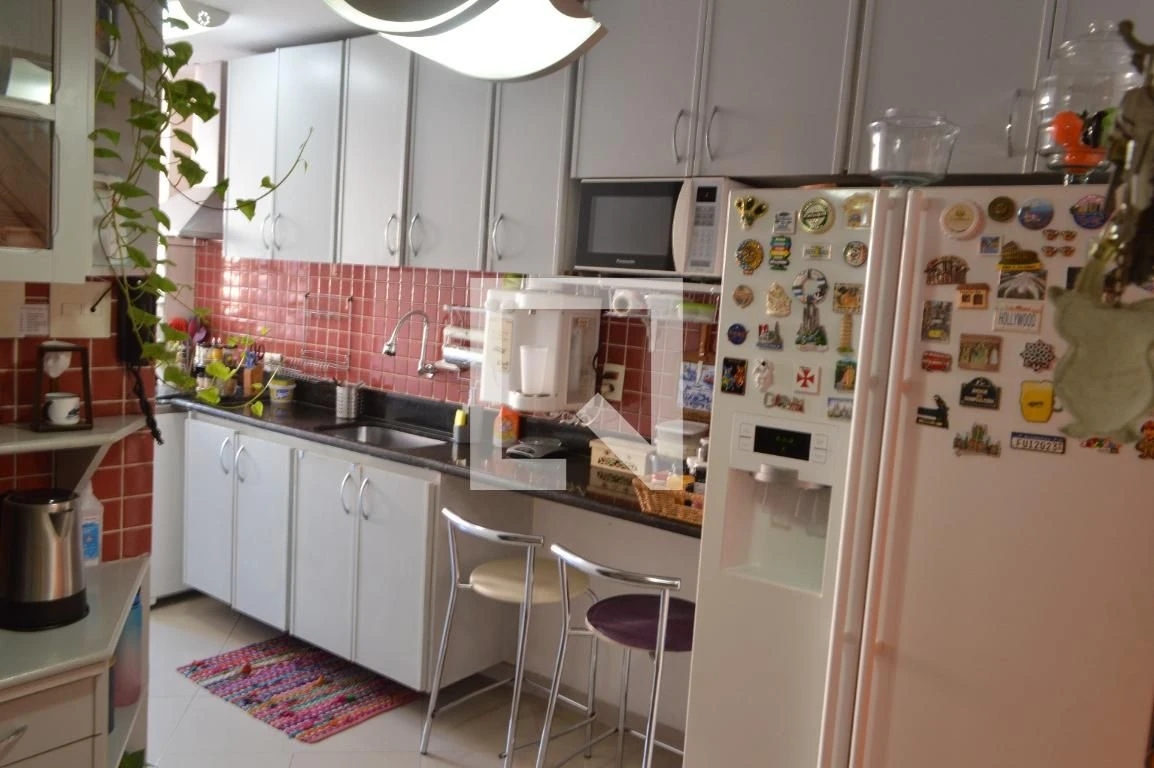 3-bedroom apartment with a bathtub — photo 19