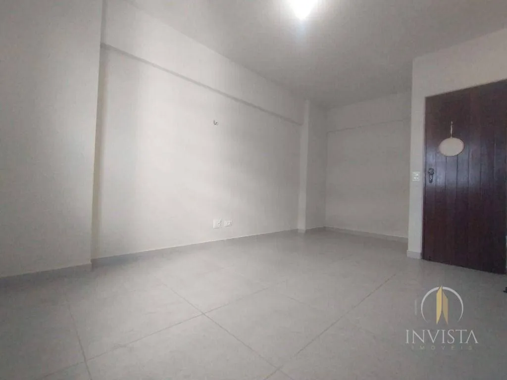 4-bedroom apartment with private barbecue area — photo 14