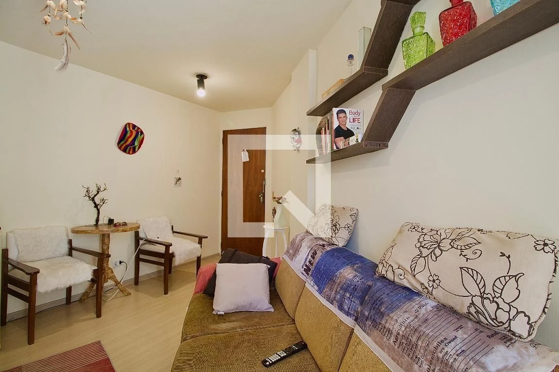 One-bedroom apartment with a washing machine in Curitiba — photo 9