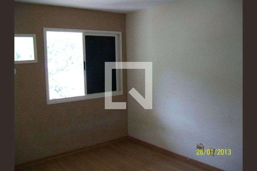 221 m² rental apartment with 4 bedrooms and a balcony — photo 10
