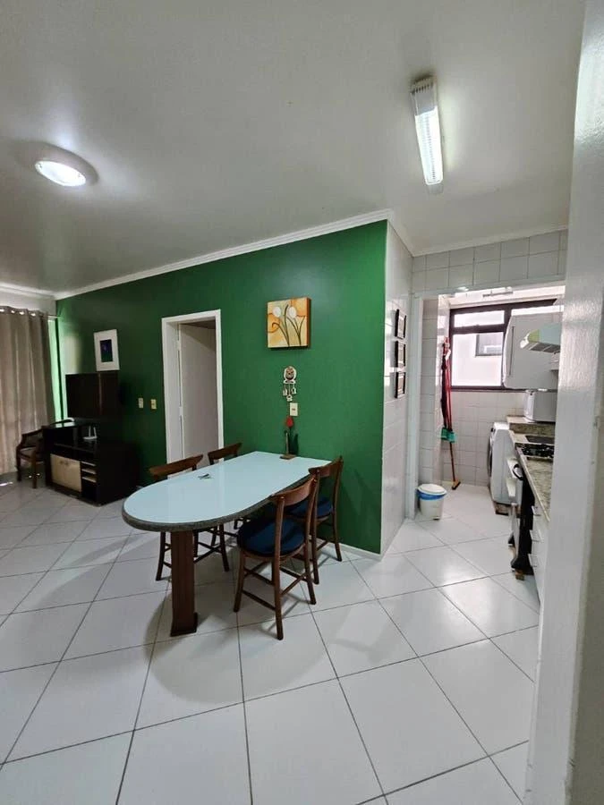 Furnished apartment, 84 m², with a glass-enclosed balcony — photo 10