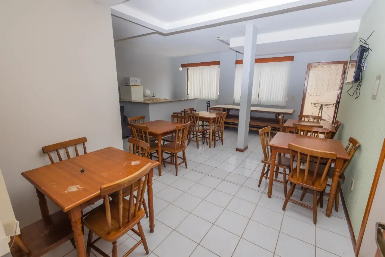 Apartamento mobiliado com 4 quartos e 230 m² — photo 53
