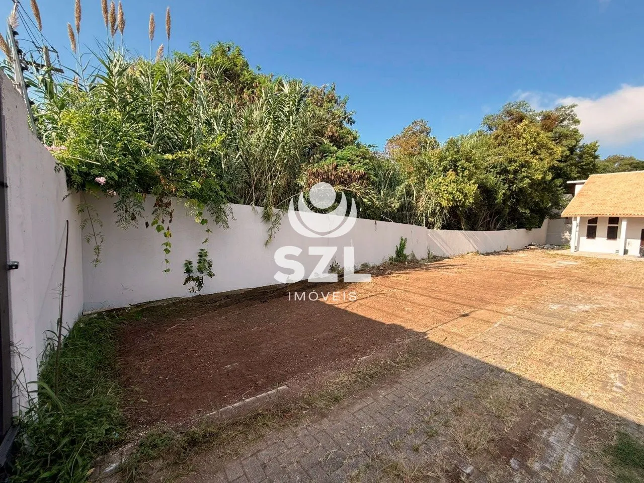 House with 5 bedrooms and 5 parking spaces — photo 31