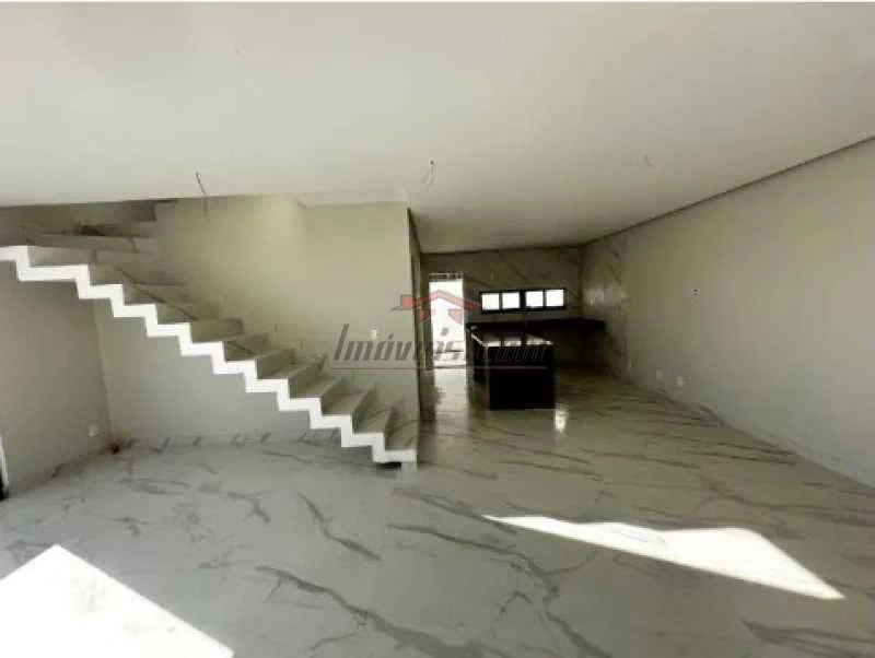 Casa de 214 m² com 4 suítes e 5 banheiros — photo 8