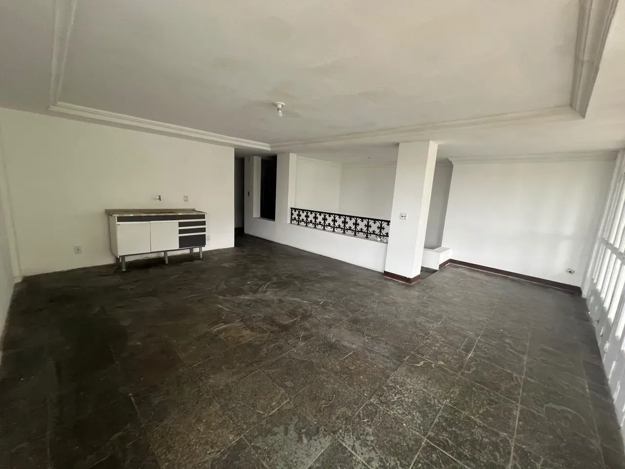 Duplex house with 4 bedrooms, 2 en-suites, 800 m² — photo 26
