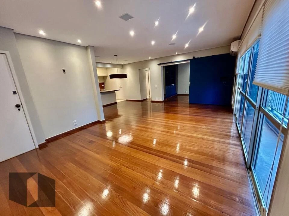 Washing machine in a 4-bedroom apartment, 167 m² — photo 6