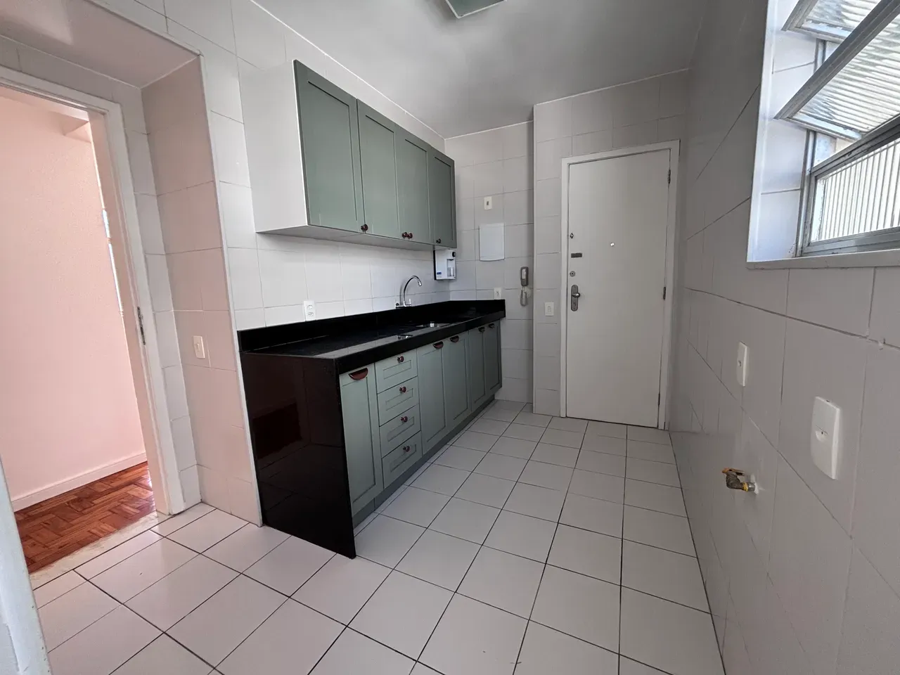 Apartamento, 64 m², com máquina de lavar