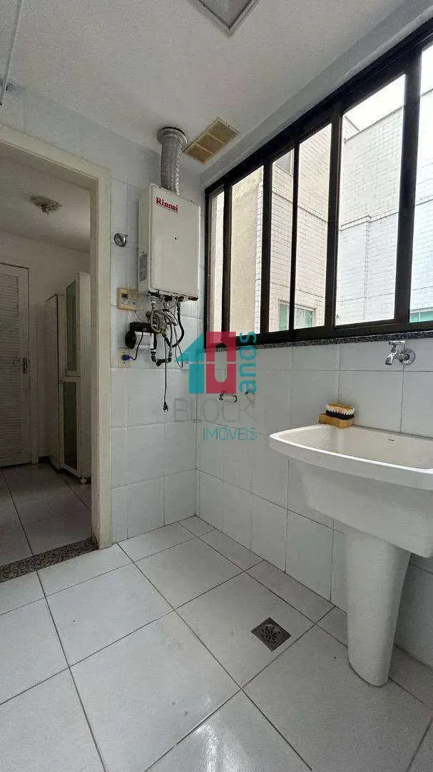 Penthouse with 3 bedrooms, 2 suites, 250 m² — photo 22