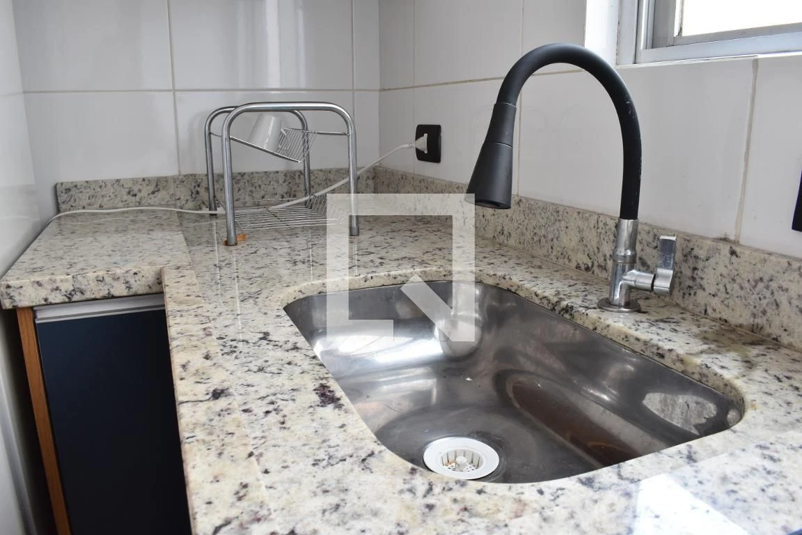 One-bedroom apartment with a home office in Curitiba — photo 11
