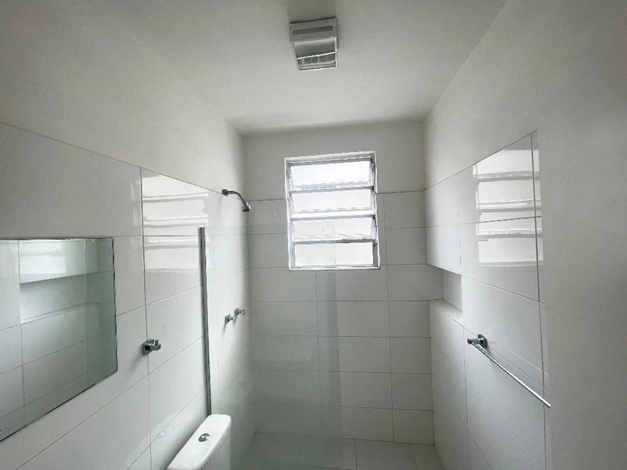 Apartamento de 1 quarto com box de vidro e aquecimento a gás — photo 7