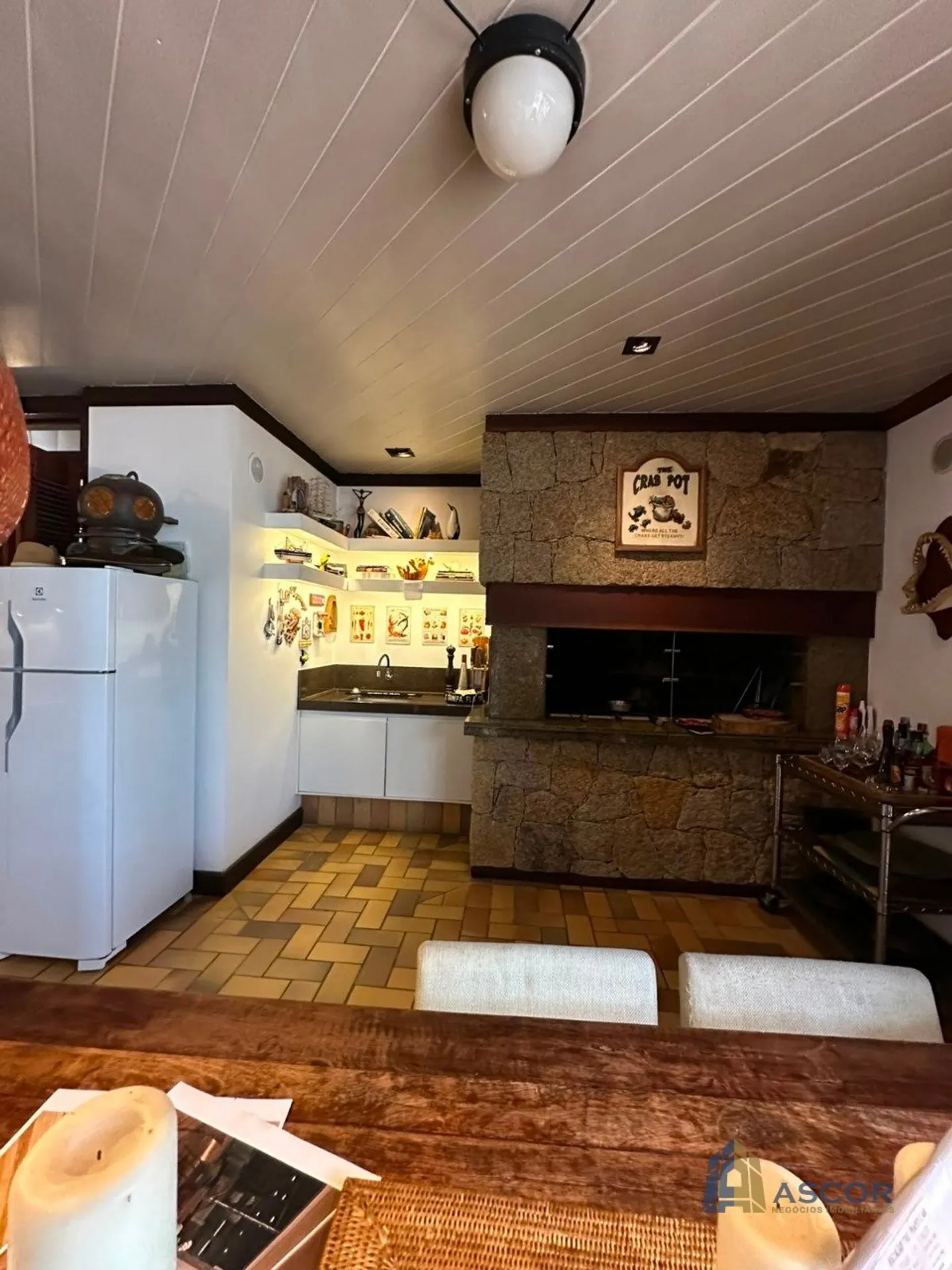 Мебльований будинок: 4 спальні з власними ваннами 600 м² — photo 2