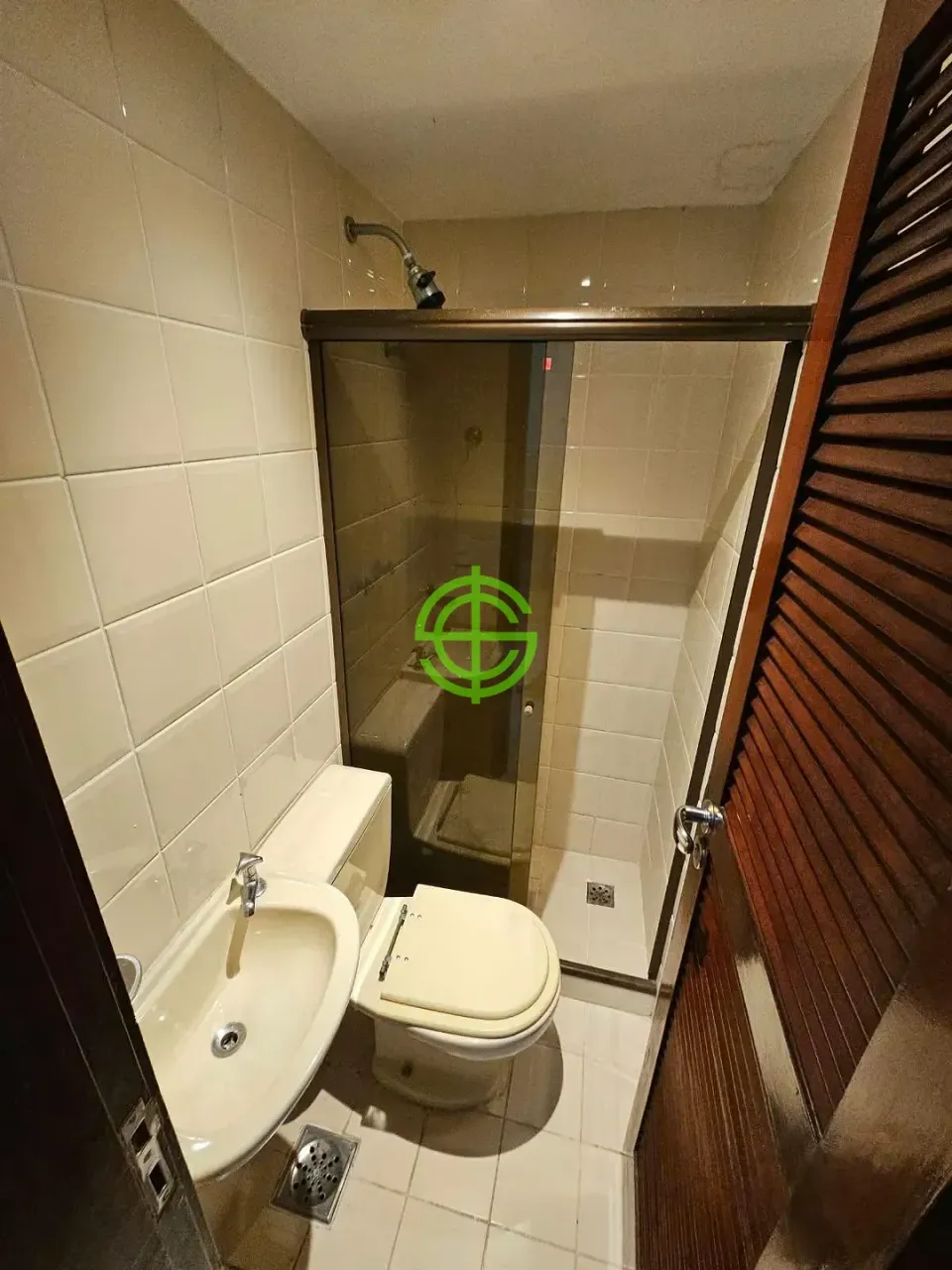 Apartamento com 3 quartos, 4 banheiros e cozinha fechada — photo 17