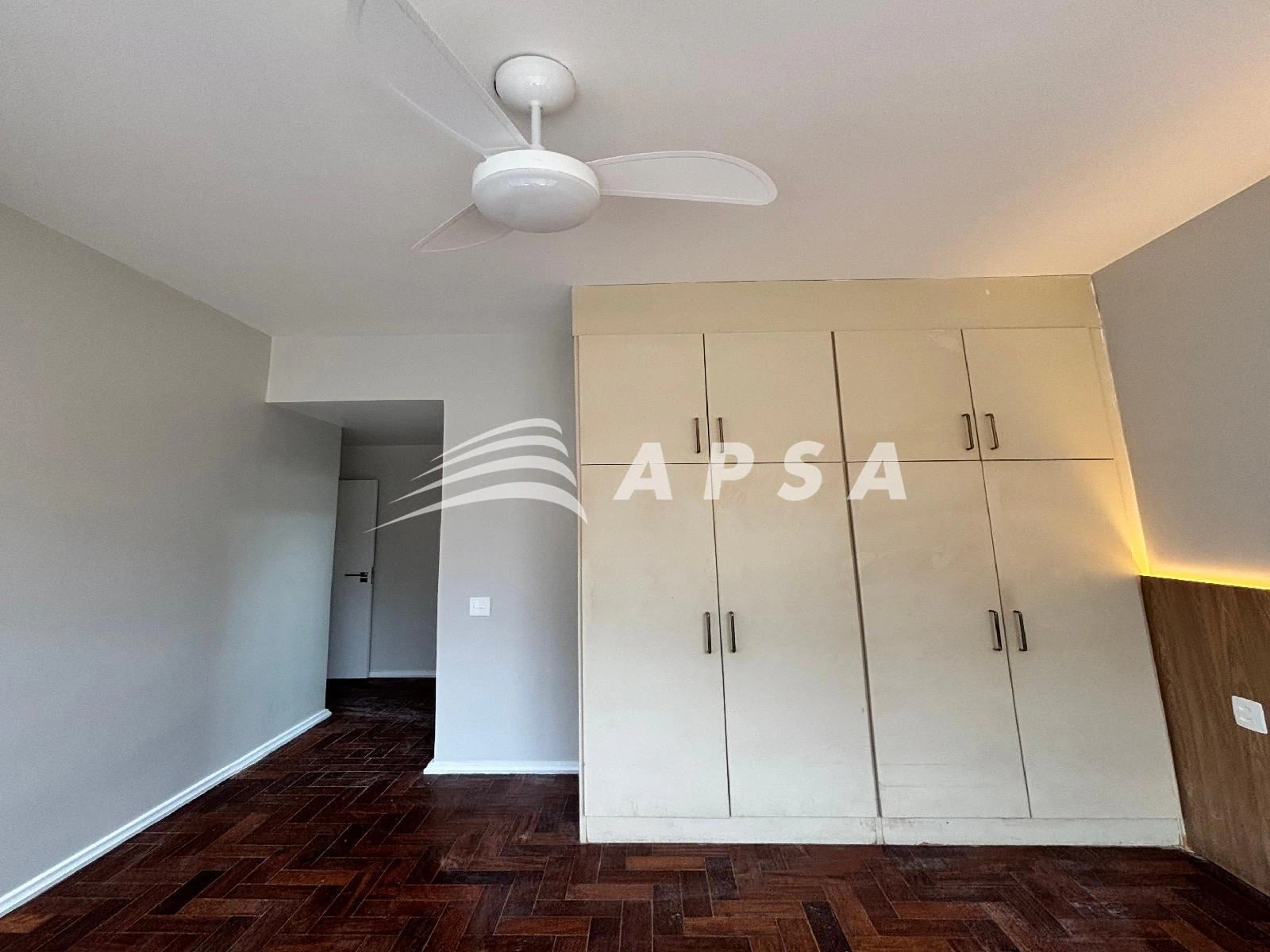 Дерев'яна підлога або ламінат та 2 спальні: квартира 70 м² — photo 10