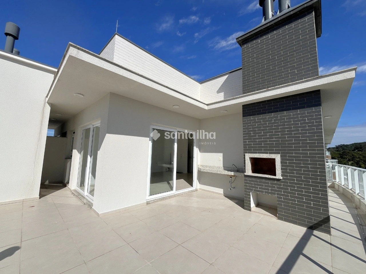 Вид на воду та 3 спальні: квартира 192 м² — photo 29