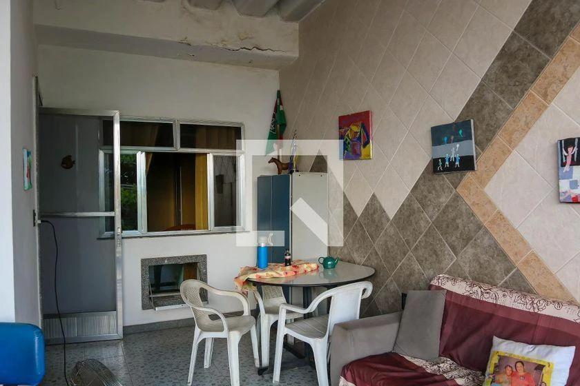 Furnished house with 4 bedrooms and 550 m² with air conditioning — photo 5