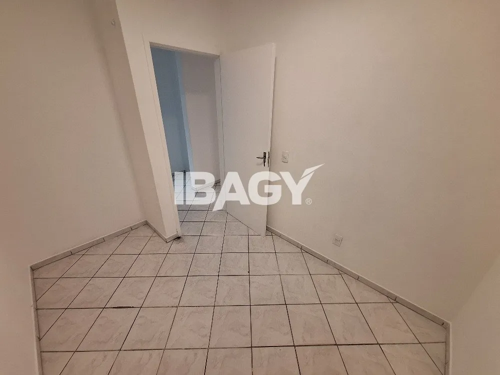 Apartamento de 69 m² con 3 dormitorios y cocina a gas — photo 6