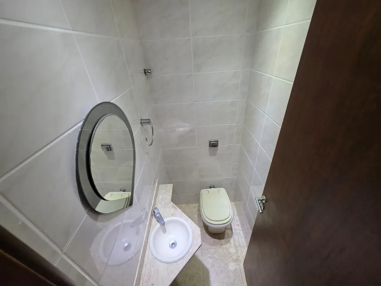3-bedroom apartment with a bathtub — photo 28