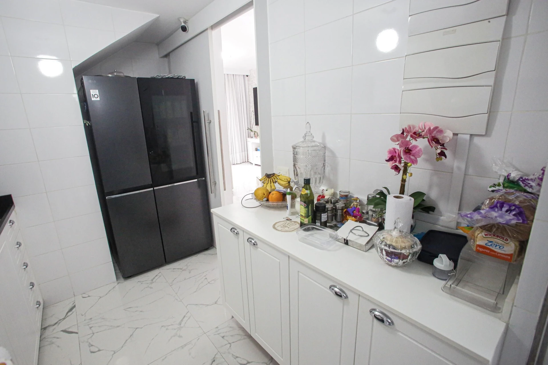 Casa mobiliada com 4 quartos e 4 banheiros no condomínio — photo 10
