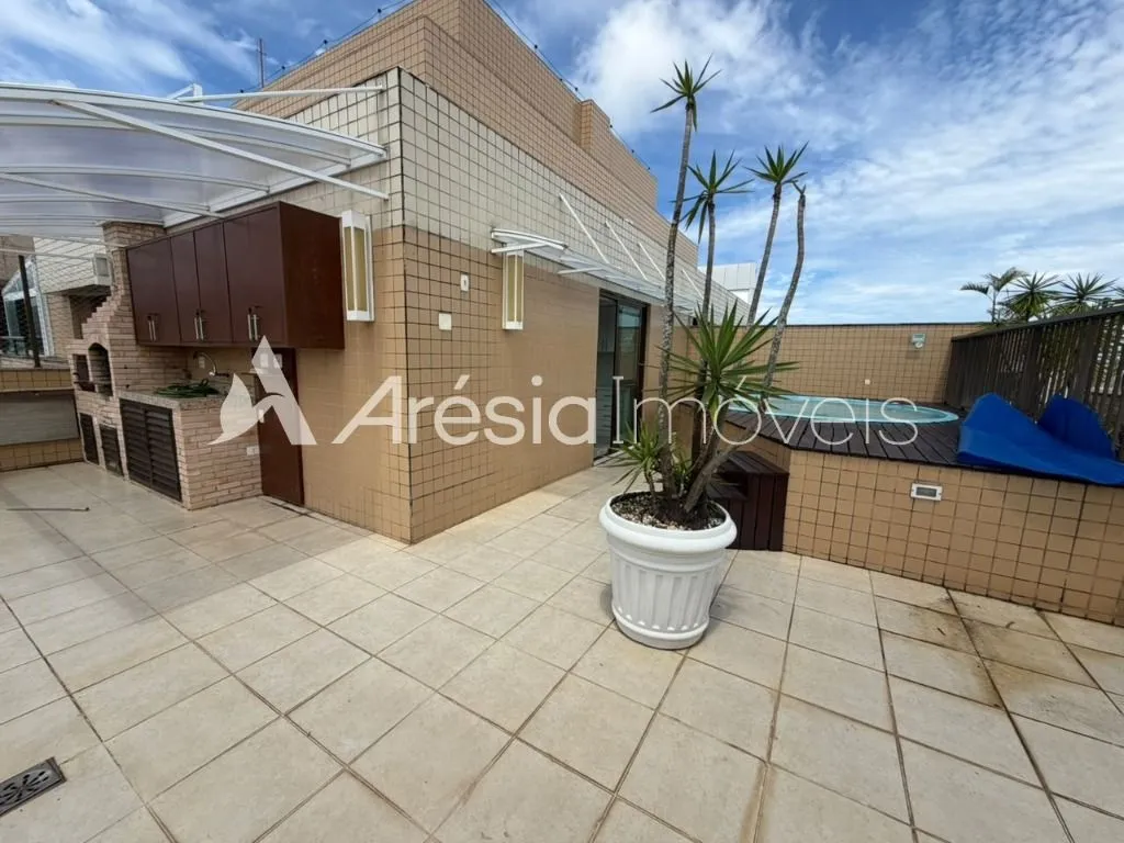 4-bedroom apartment in a building with a sauna — photo 19