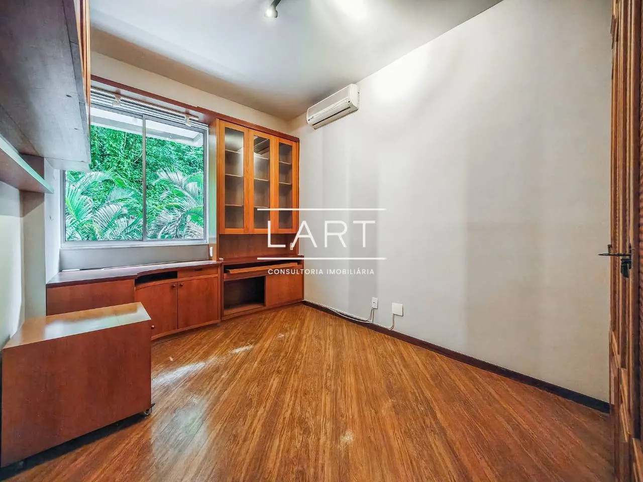 100 m² apartment with 2 bedrooms and closed gas kitchen — photo 10