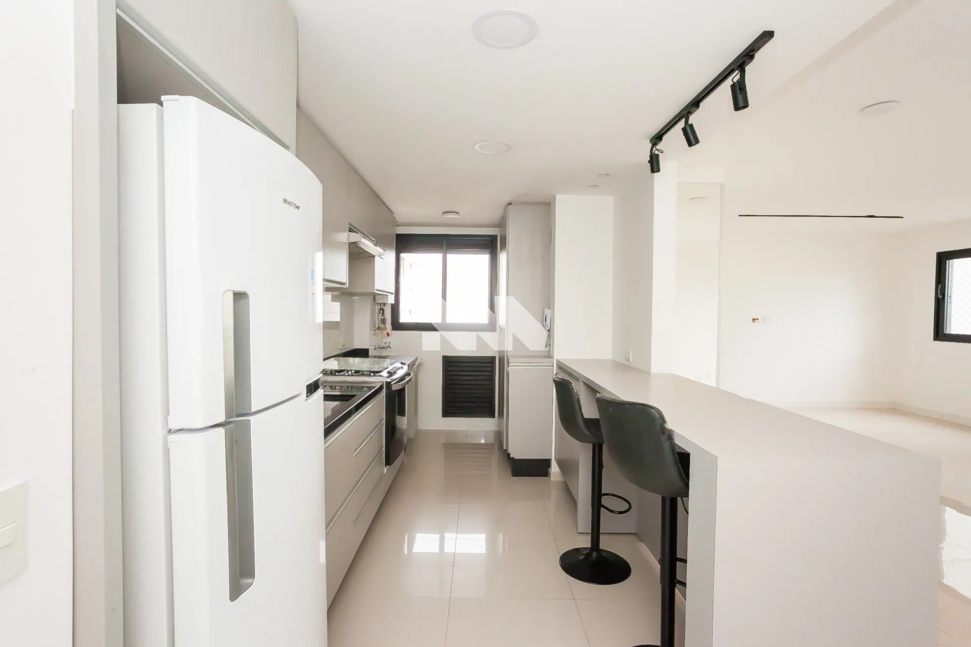 Apartamento para locação com 2 dormitórios e 3 banheiros — photo 11