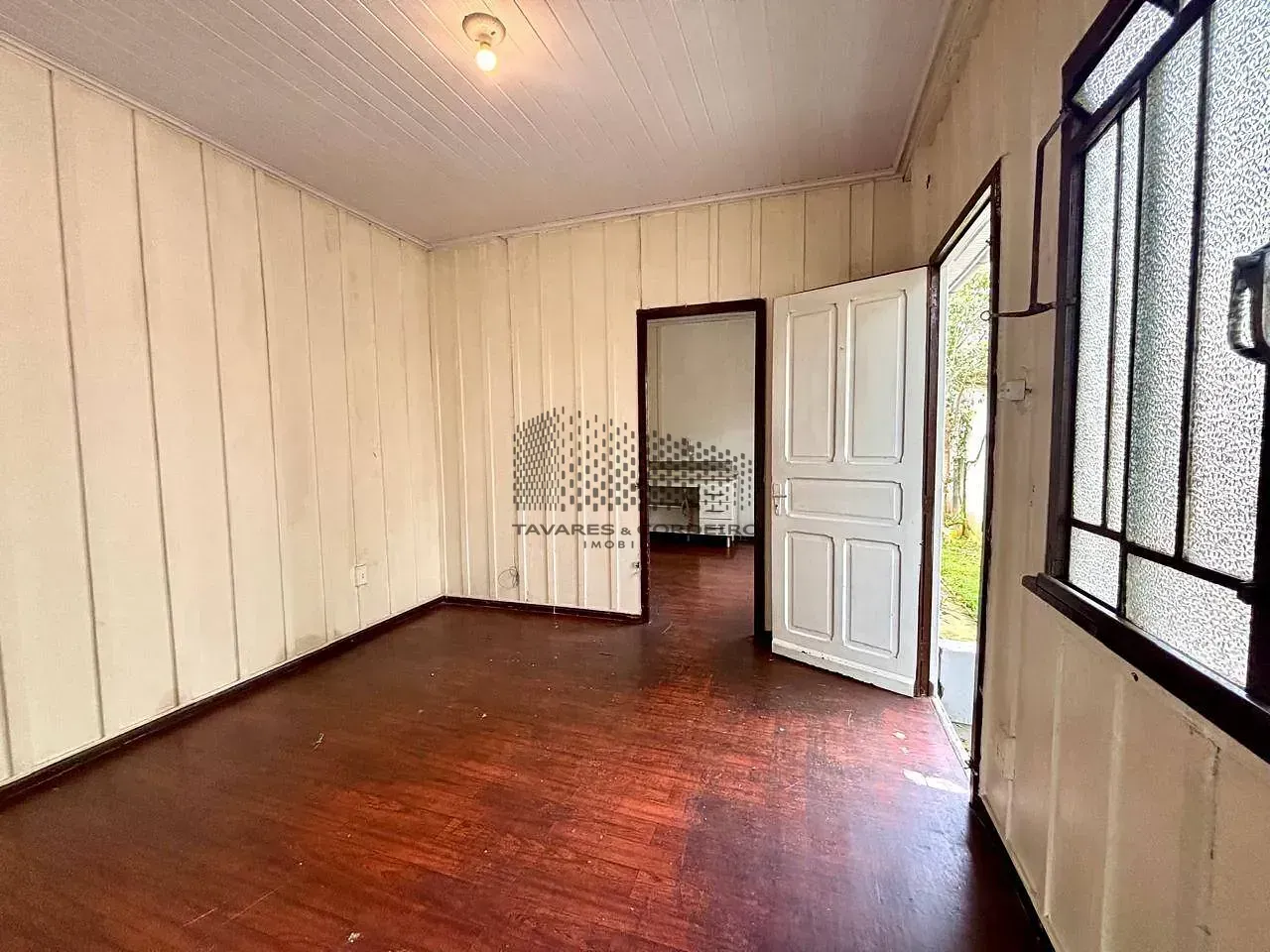Wood or laminate floors in a 2-bedroom house, 60 m² — photo 12
