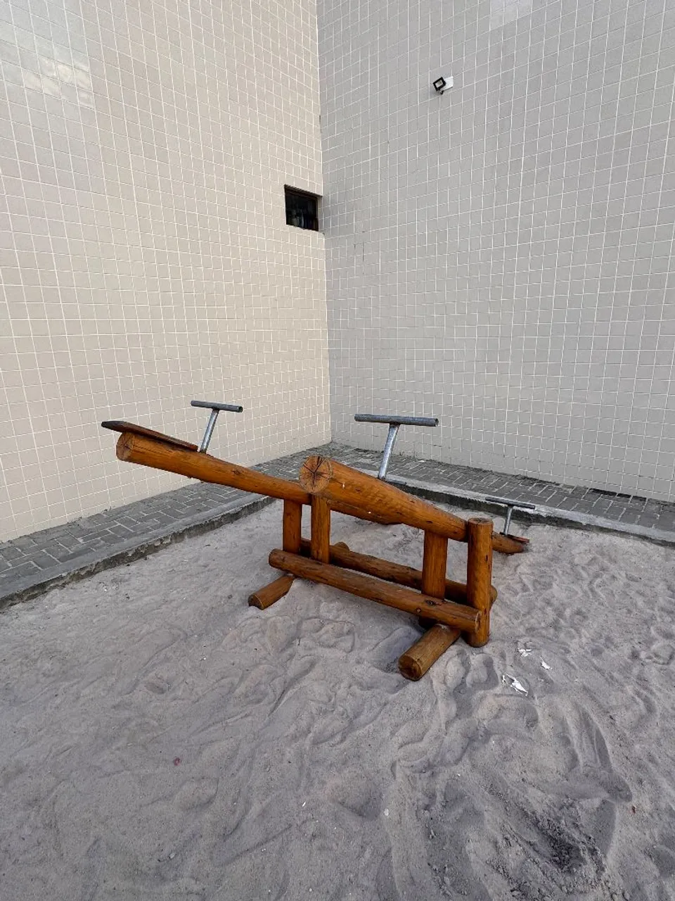 2-bedroom apartment in a building with a pool — photo 19