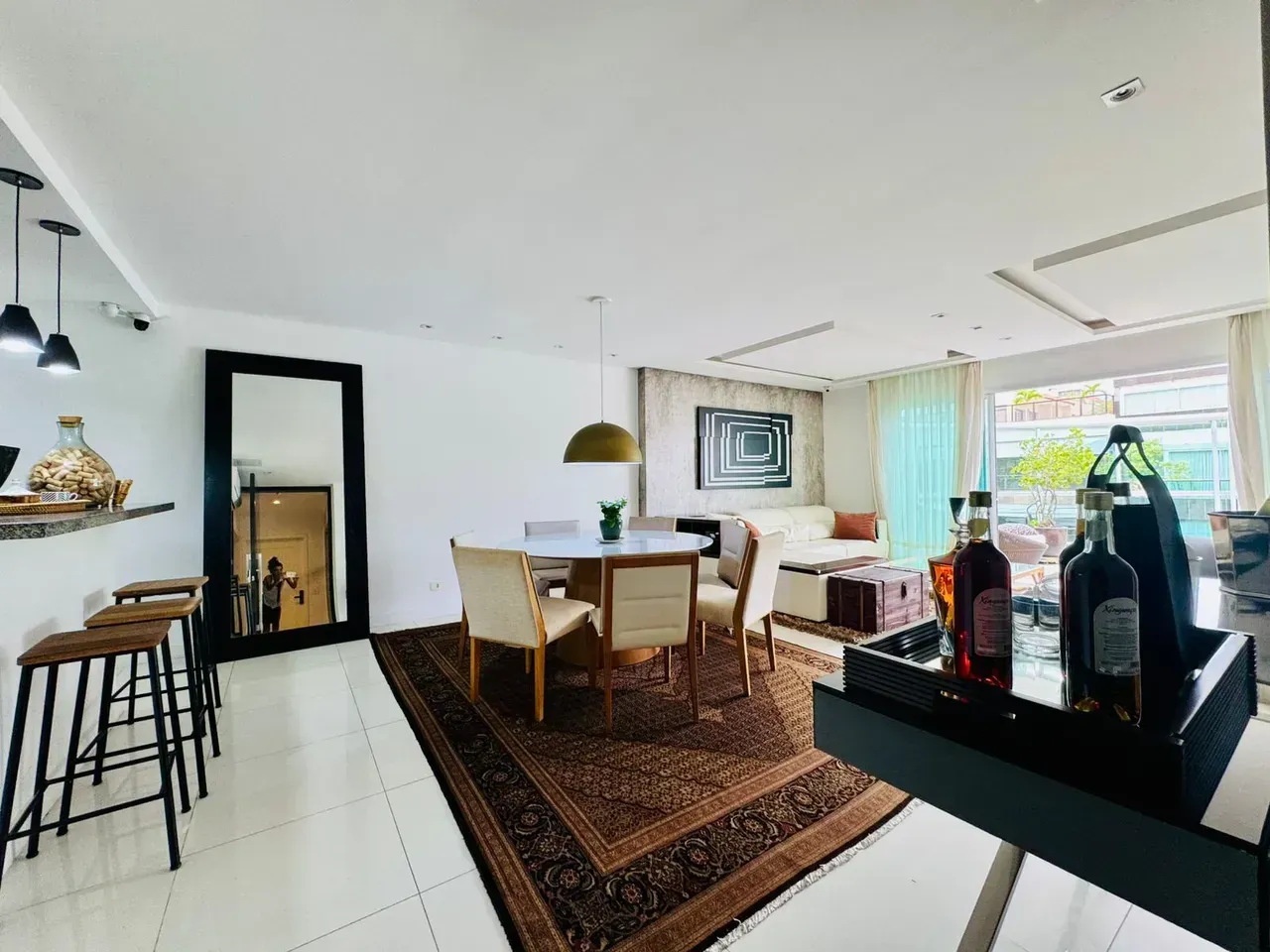 Furnished 3-bedroom apartment with open-plan kitchen — photo 7
