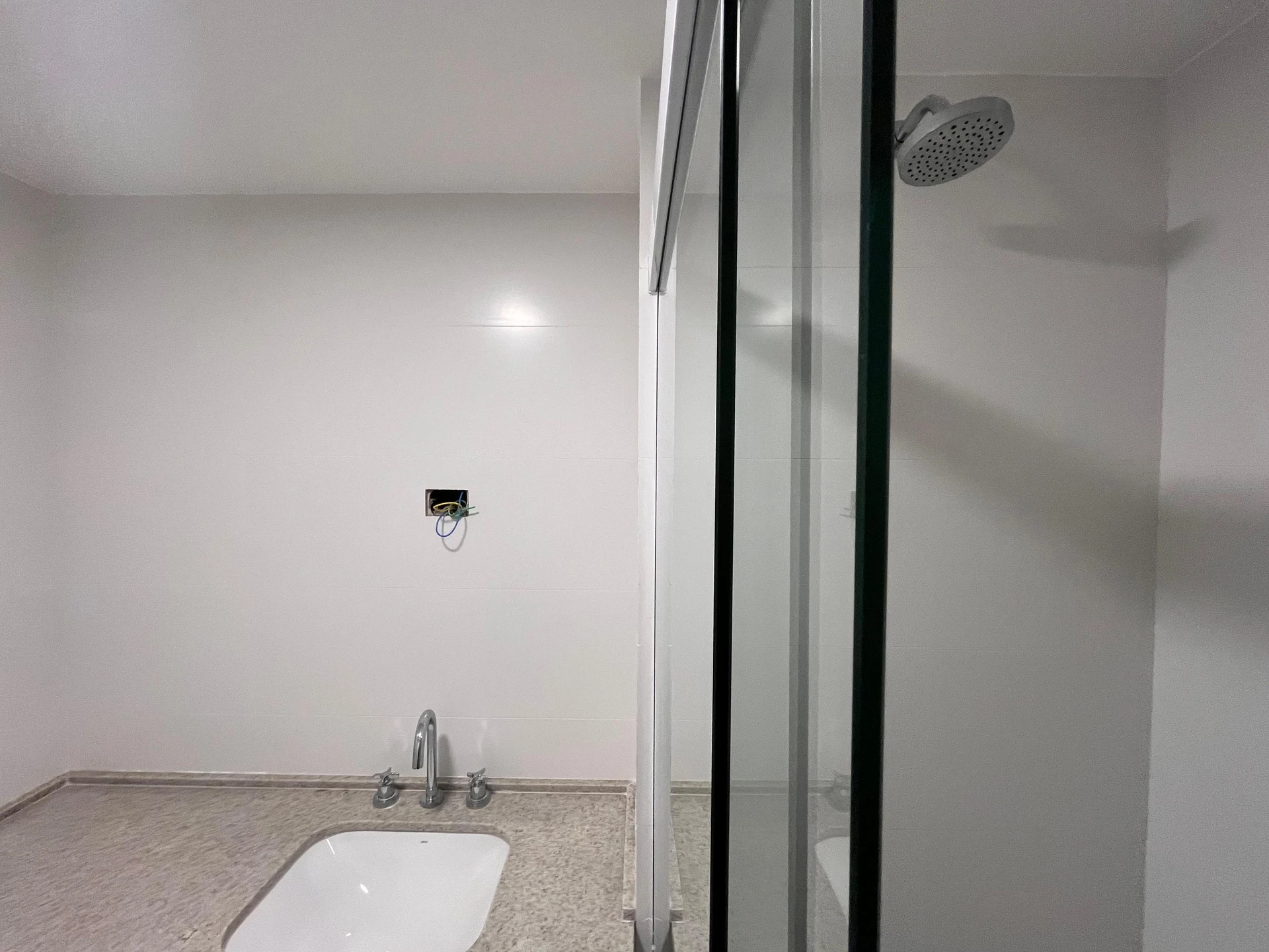 2-bedroom apartment in a building with a sauna — photo 30