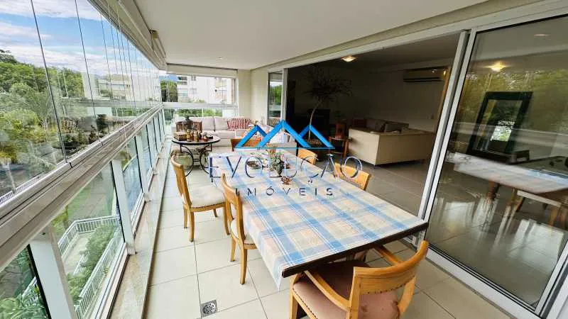 Apartamento com 4 suítes e cozinha integrada, 227 m² — photo 5