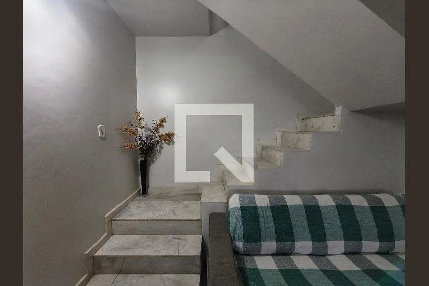 Furnished 240 m² house with 5 bedrooms and 5 bathrooms — photo 35