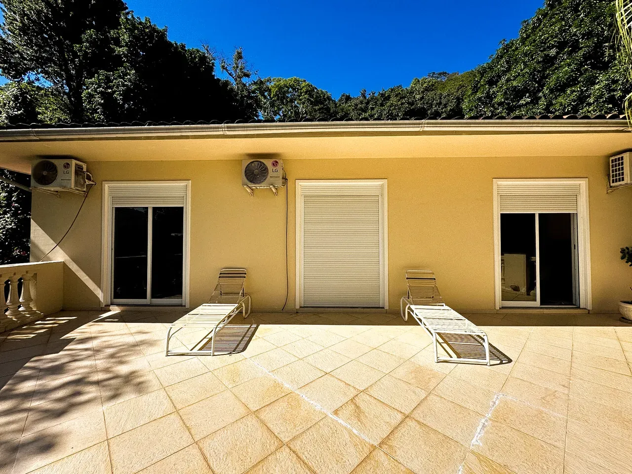 Furnished house with 4 bedrooms and 2993 m², 3 en-suites — photo 45