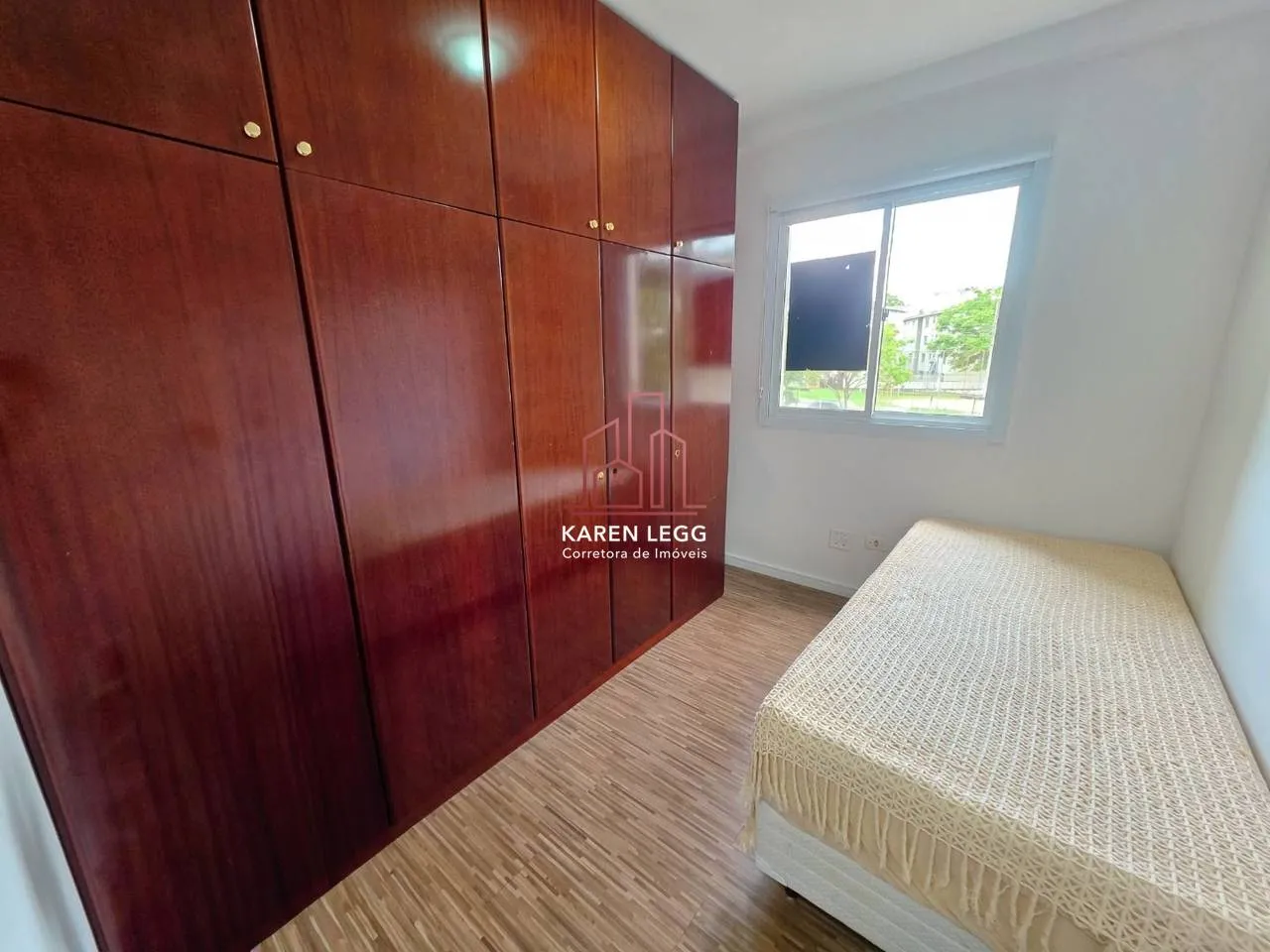Apartment on the 2nd floor with a glass-enclosed balcony — photo 22