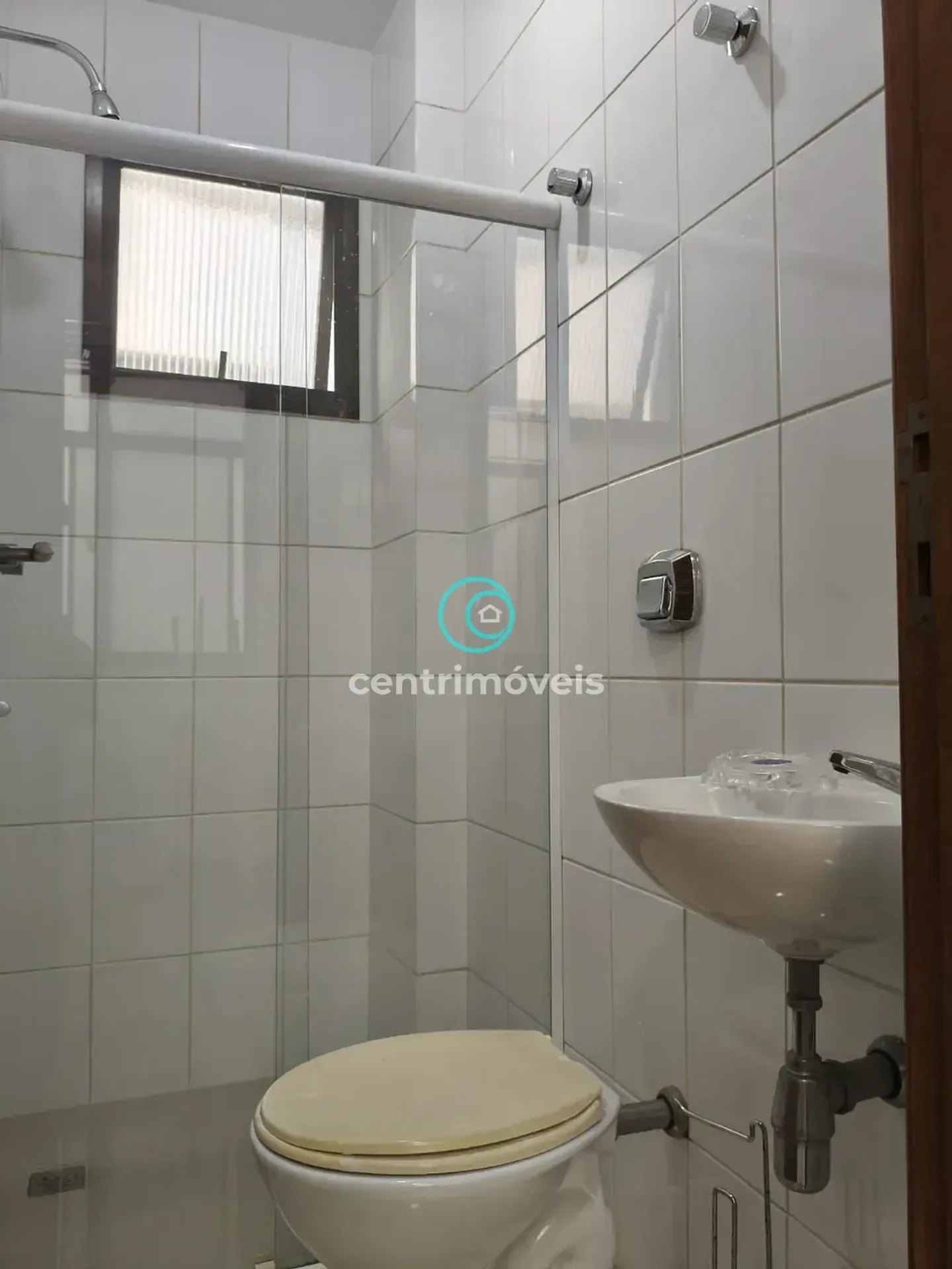 Apartamento mobiliado com 4 quartos e 3 banheiros — photo 15