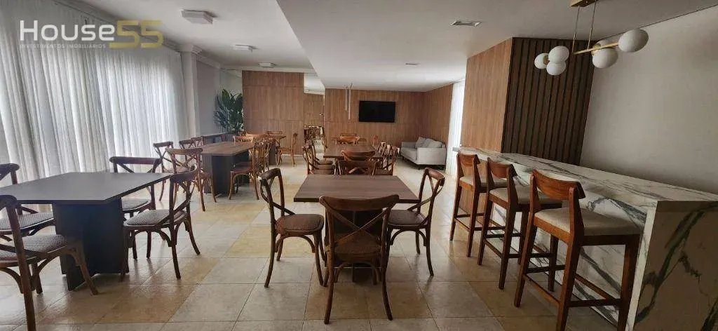Furnished 4-bedroom apartment with a gas kitchen — photo 39
