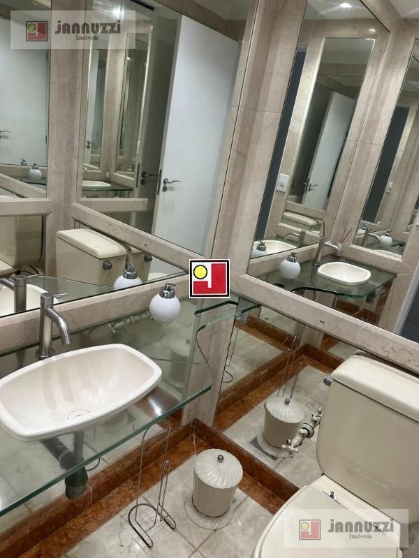 140 m² apartment with a bathtub and a water view — photo 16