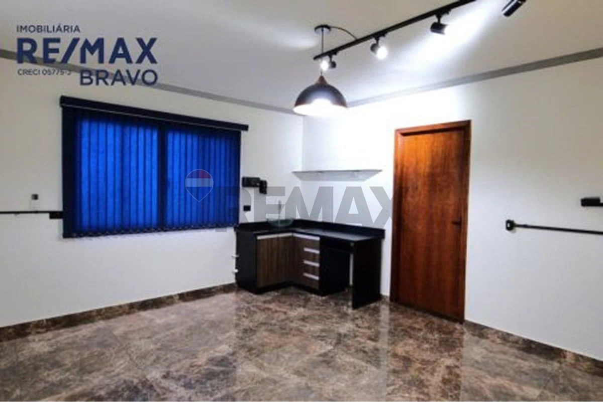House, 199 m², with a grill on the balcony — photo 4